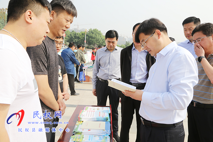 我县举办5·12全国防灾减灾日宣传活动 我县举办5·12全国防灾减灾日宣传活动