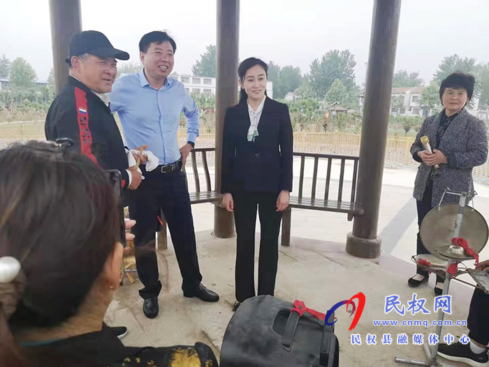 副县长朱琳到老颜集乡开展“三·五”基层工作日活动 副县长朱琳到老颜集乡开展“三·五”基层工作日活动