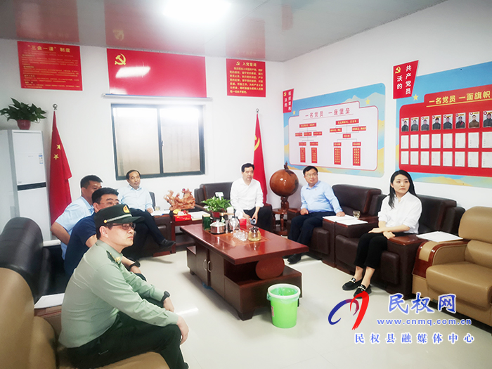 市退役军人事务局到双塔镇检查指导双拥模范城创建工作 市退役军人事务局到双塔镇检查指导双拥模范城创建工作