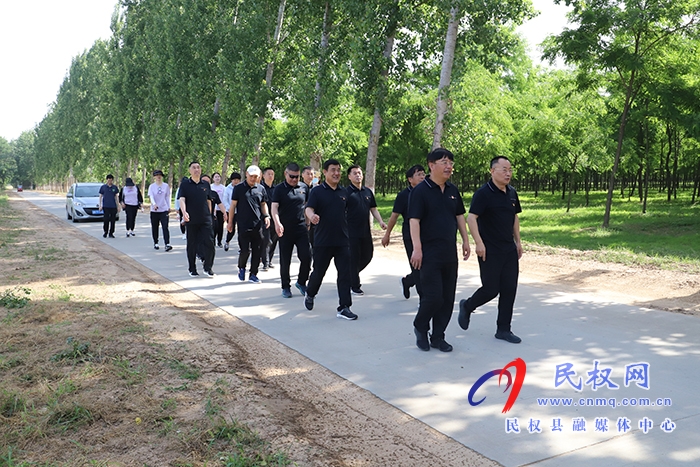 县政协:开展“学党史、感党恩、跟党走”深化党史学习教育徒步活动 县政协:开展“学党史、感党恩、跟党走”深化党史学习教育徒步活动