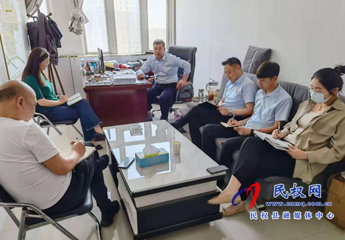 县金融服务中心召开小麦种植保险工作推进会 县金融服务中心召开小麦种植保险工作推进会