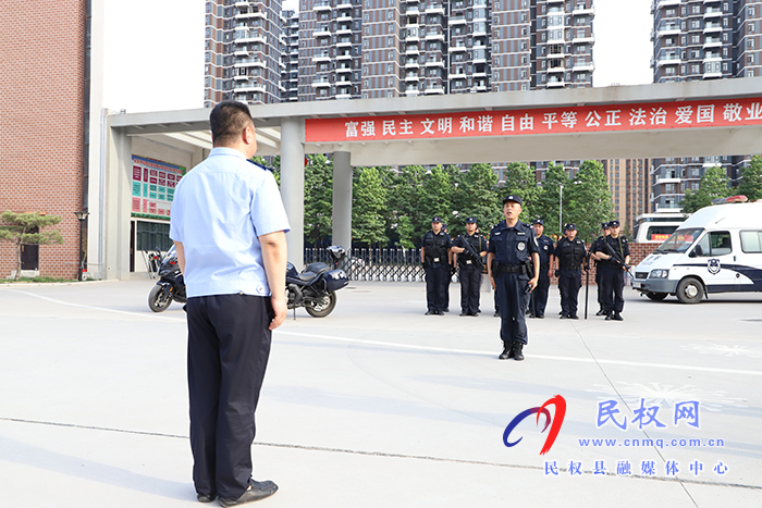 我县开展“反恐防暴”联合处置演练 我县开展“反恐防暴”联合处置演练