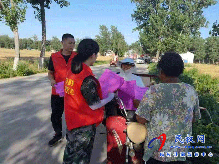 白云寺镇党员志愿者我为群众办实事，服务三夏当先锋