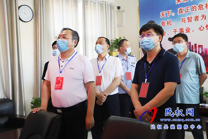 市委常委、常务副市长吴祖明到民察看高考准备工作 市委常委、常务副市长吴祖明到民察看高考准备工作