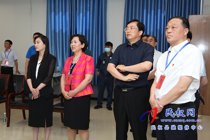 副市长岳爱云到民查看高考考务工作 副市长岳爱云到民查看高考考务工作
