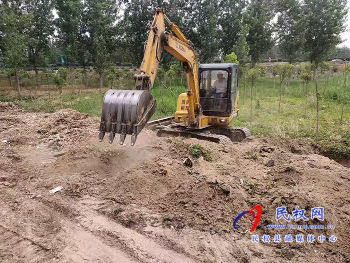 双塔镇:“三边三头”在行动 秸秆禁烧不放松 双塔镇:“三边三头”在行动 秸秆禁烧不放松