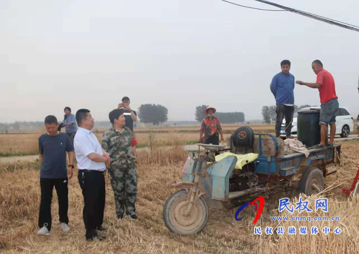 副县长张士彬到王庄寨镇督导夏收夏种和秸秆禁烧工作 副县长张士彬到王庄寨镇督导夏收夏种和秸秆禁烧工作