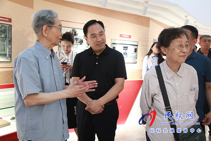 革命烈士李省三后人一行到秣坡村红色文旅小镇参观 革命烈士李省三后人一行到秣坡村红色文旅小镇参观