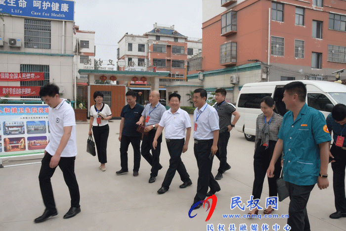 县政协副主席王玉军到人和镇调研医供体建设工作 县政协副主席王玉军到人和镇调研医供体建设工作