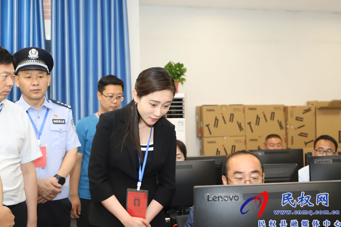 副县长朱琳巡视我县中考考务工作 副县长朱琳巡视我县中考考务工作