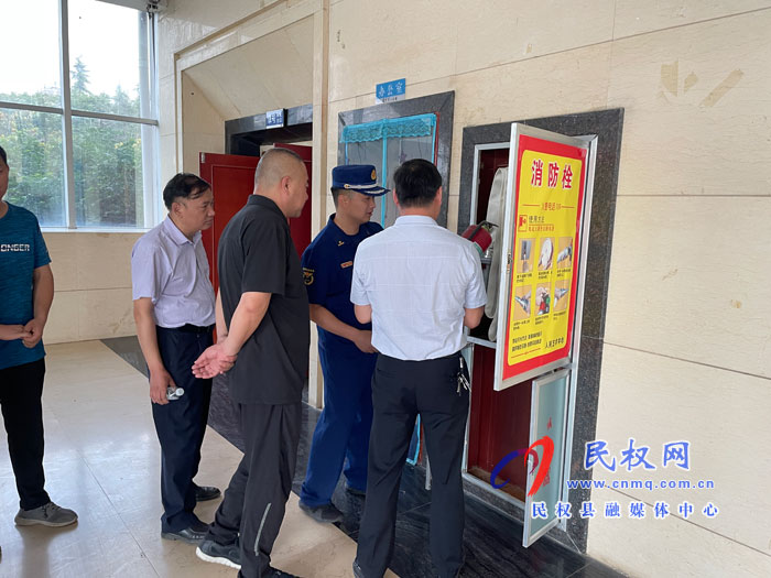 文化广电旅游局党组书记、局长王伟到人民艺术中心检查安全生产工作 文化广电旅游局党组书记、局长王伟到人民艺术中心检查安全生产工作