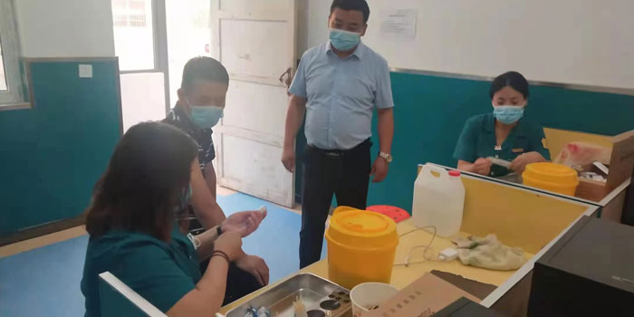 龙塘镇纪委：聚焦疫苗接种工作开展专项检查