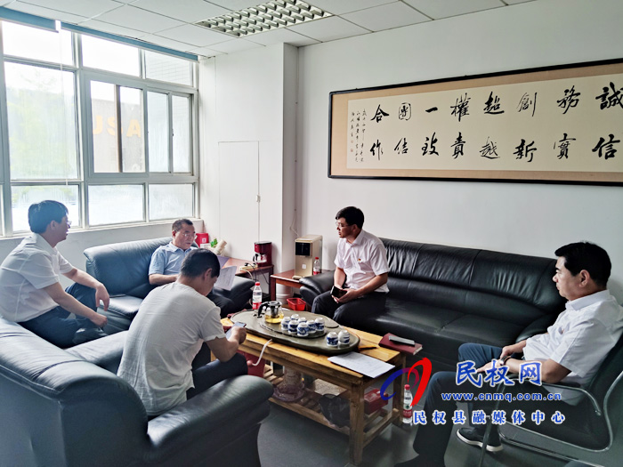 市政府副秘书长任善礼到民开展“万人助万企”活动 市政府副秘书长任善礼到民开展“万人助万企”活动