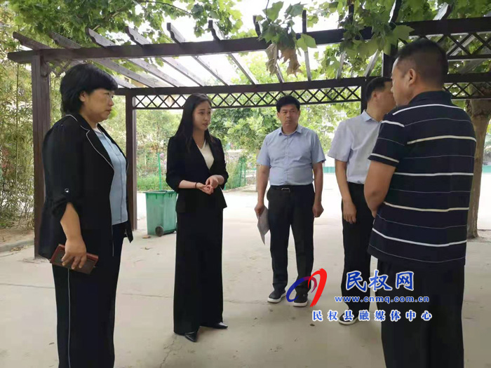 副县长朱琳到我县部分学校、教育培训机构进行消防安全检查工作 副县长朱琳到我县部分学校、教育培训机构进行消防安全检查工作
