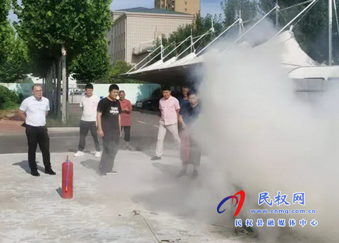民权县供电公司:开展消防培训与演练 民权县供电公司:开展消防培训与演练
