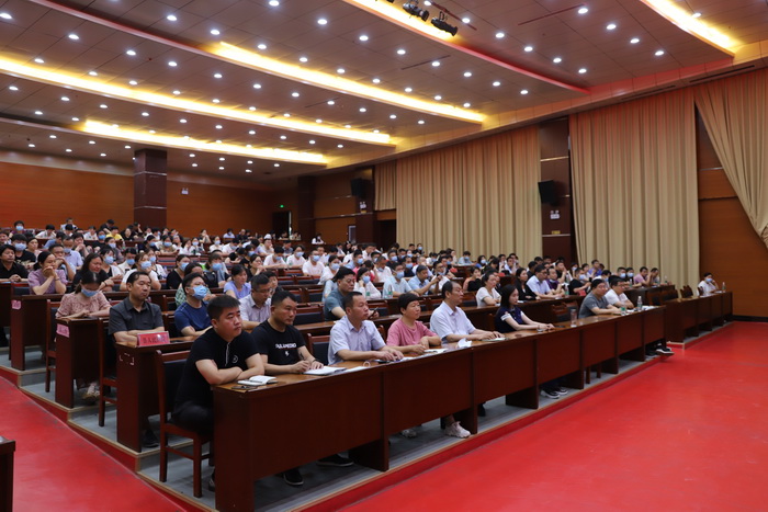 河南省《医疗保障基金使用监督管理条例》政策宣讲现场会在民举行 河南省《医疗保障基金使用监督管理条例》政策宣讲现场会在民举行