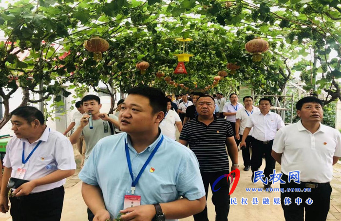 商丘市村(社区)党组织书记示范培训班到我县开展观摩学习 商丘市村(社区)党组织书记示范培训班到我县开展观摩学习