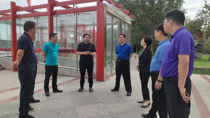 副县长陈进领查看城市防汛排涝工作 副县长陈进领查看城市防汛排涝工作