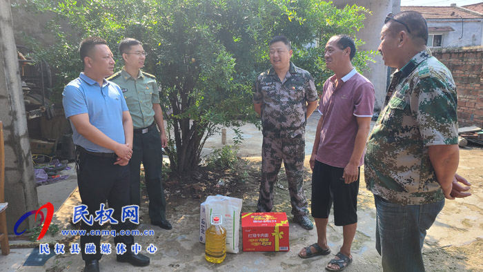 伯党乡党委书记张翼“八一”前夕走访慰问退役军人 伯党乡党委书记张翼“八一”前夕走访慰问退役军人