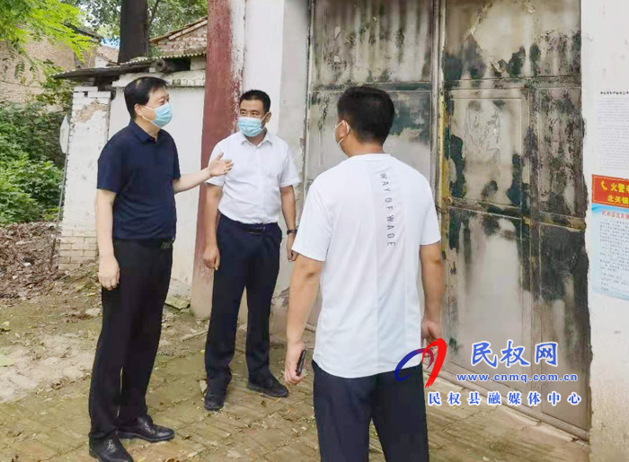 县委常委、统战部长赵通到北关镇查看疫情防控、全员核酸检测、安全生产工作