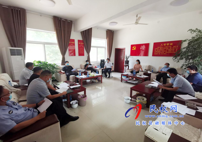 县委常委、宣传部长屠志远到庄子镇督导检查疫情防控工作 县委常委、宣传部长屠志远到庄子镇督导检查疫情防控工作