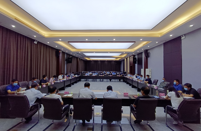 县委书记张团结主持召开全县疫情防控工作调度会 县委书记张团结主持召开全县疫情防控工作调度会