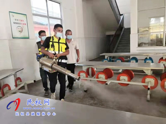 民权斑马应急救援队到王庄寨镇义务消杀 助力疫情防控 民权斑马应急救援队到王庄寨镇义务消杀 助力疫情防控