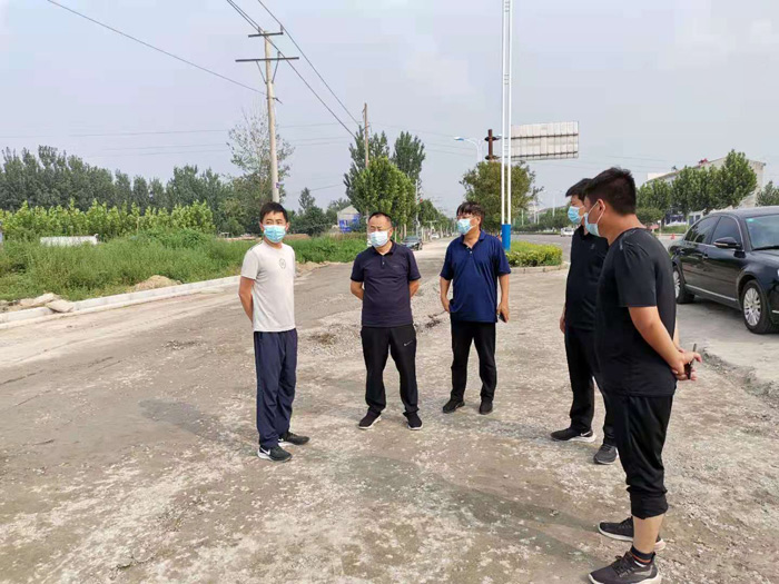 县政协主席周明河到冰熊大道西段环境综合整治项目 督导检查工作 县政协主席周明河到冰熊大道西段环境综合整治项目 督导检查工作
