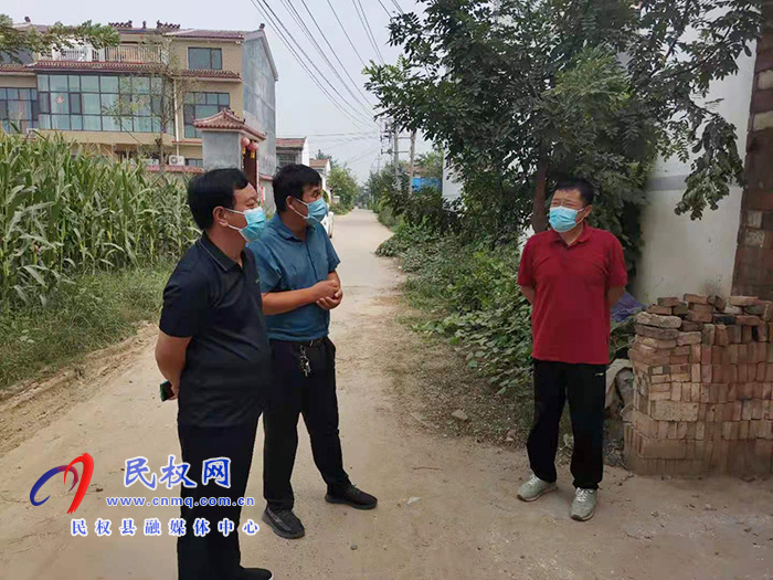县人大副主任李新军到龙塘镇看望慰问居家隔离户并督导疫情防控宣传工作 县人大副主任李新军到龙塘镇看望慰问居家隔离户并督导疫情防控宣传工作