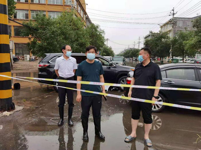 县委书记张团结查看防汛工作 县委书记张团结查看防汛工作