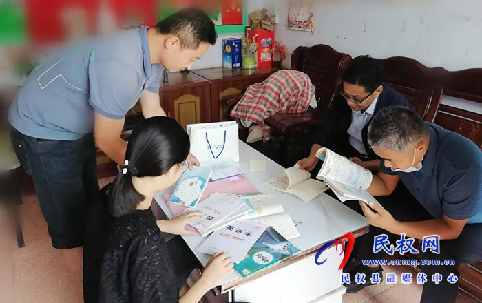 民权县实验中学积极开展“两送一免”活动 民权县实验中学积极开展“两送一免”活动