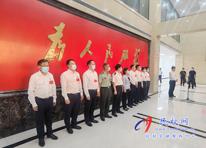 县委书记张团结带队看望出席中国共产党民权县第十三次代表大会代表