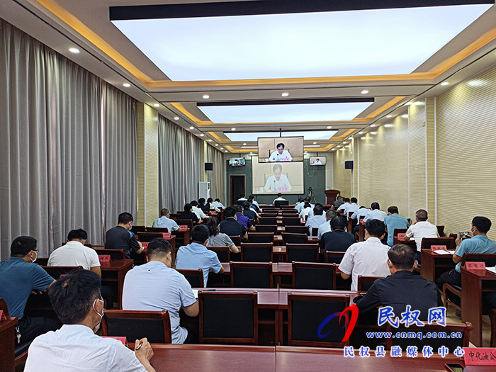 省、市“三秋”生产暨秸秆禁烧工作电视电话会议召开 省、市“三秋”生产暨秸秆禁烧工作电视电话会议召开