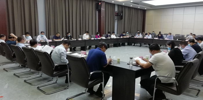 县委书记张团结主持召开县委中心组理论学习会议 县委书记张团结主持召开县委中心组理论学习会议