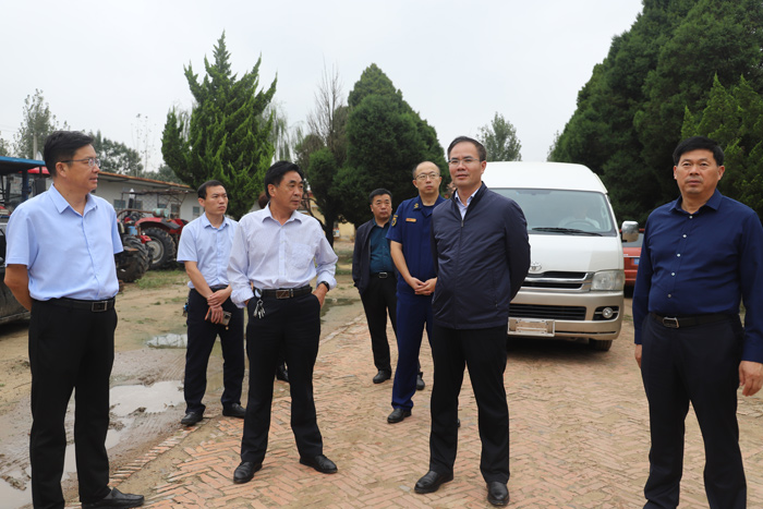 县委常委、常务副县长王景义督导检查我县安全生产工作 县委常委、常务副县长王景义督导检查我县安全生产工作