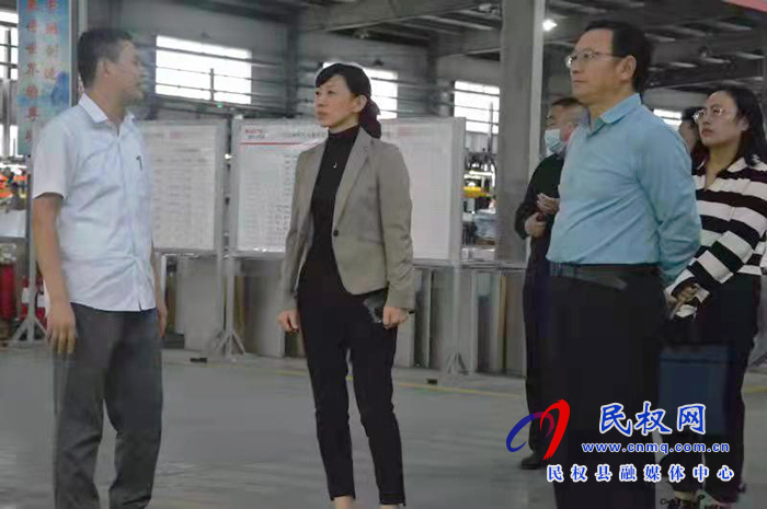 县领导于茜到我县申报市长质量奖的两家企业进行调研 县领导于茜到我县申报市长质量奖的两家企业进行调研