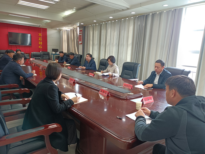 我县召开清理高速公路沿线广告设施专项行动促进会