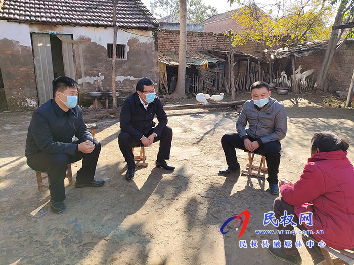 县委常委、统战部长李君到花园乡督导巩固脱贫攻坚成果后评估工作
