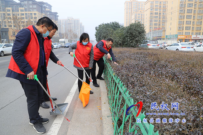 县委副书记、县长王静娴参加义务劳动