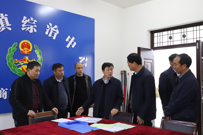 县委常委、政法委书记陈鸿志督导“三零”创建和政法干警“六百”活动开展情况