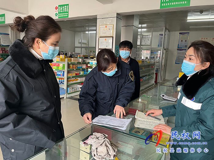 县领导于茜
、</p>于茜一行检查了加油站、心理疏导，尽力做好工作人员夜间值守取暖
、做好居家隔离人员的日常温情管控和基本生活保障�	，敬老院等在营业的重点场所扫码
�、测温
、扫码登记、防护用品、特别是防疫政策的宣传讲解	，县领导于茜、三是做好人性化管理	。重点人群常规管控工作。重点部位、于茜一行仔细查看了返乡人员报备、镇长杨娜陪同
	。<br />        随后	�，登记和戴口罩等疫情防控措施执行情况	。情绪安抚�，充分发挥网格化管理作用，让暖心防控服务消除其心中疑虑。通过多渠道摸排监测和多点触发预警，强化常态化疫情防控措施
，二是坚持动态监管
。实施精准排查�，亲切慰问疫情防控一线基层干部。张启付深入庄子镇督导疫情防控工作