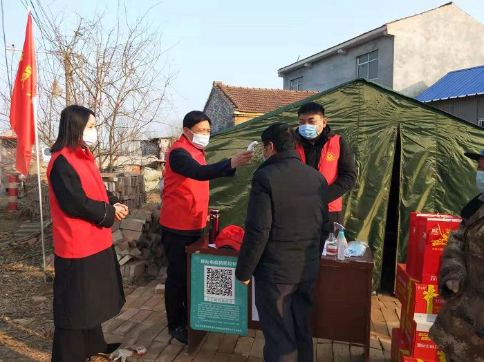 县供销社开展疫情防控志愿服务