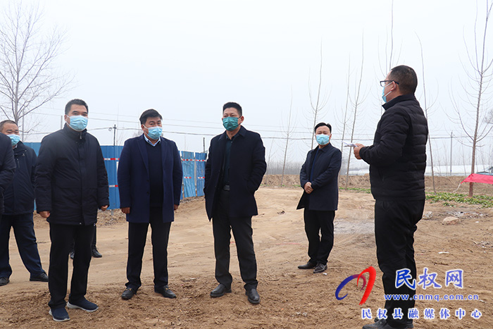县委常委、县纪委书记、县监察委主任冉燃开展巡河工作