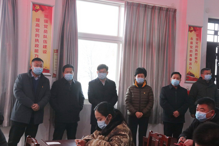 县领导督导县乡两级人民代表大会代表选举工作