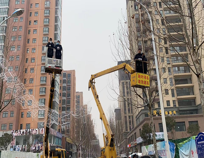 城管局路灯所  节前亮化，照亮民权