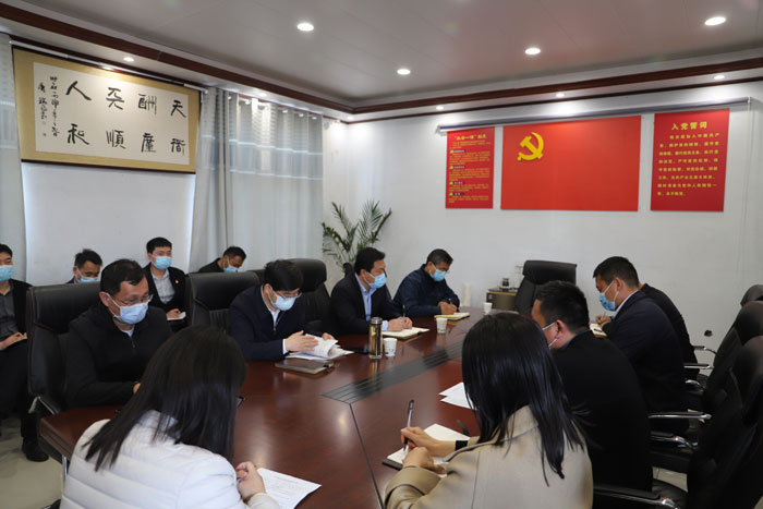 县委书记张团结调研疫情防控工作