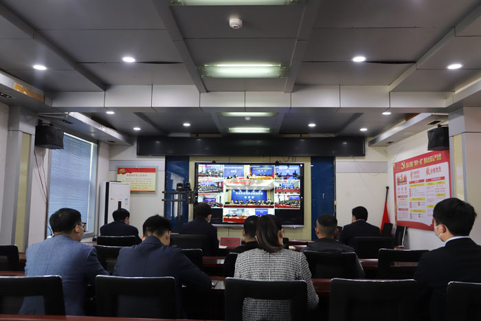 我县组织收听收看全市疫情防控视频调度会