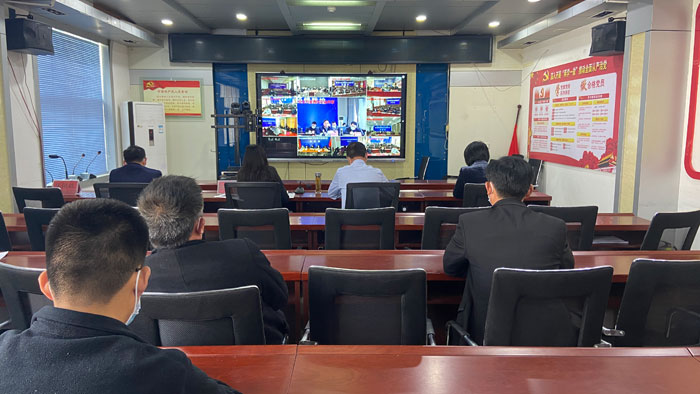 我县组织收听收看全市疫情防控调度电视电话会