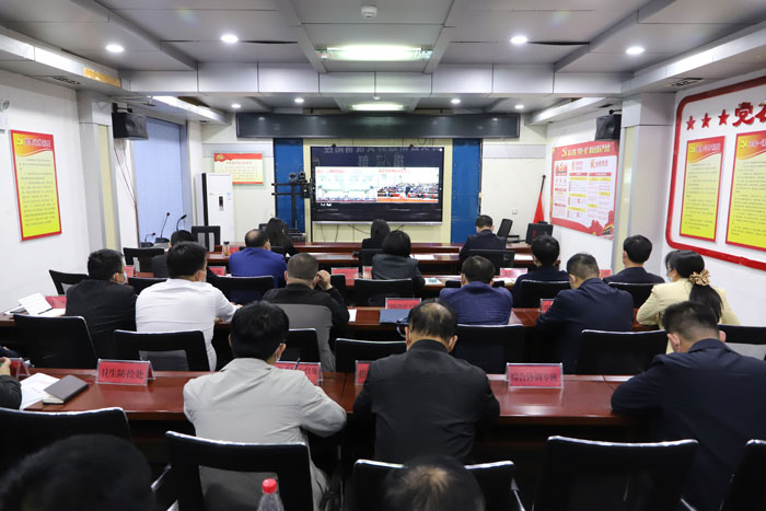 我县组织收听收看全市疫情防控工作视频调度会