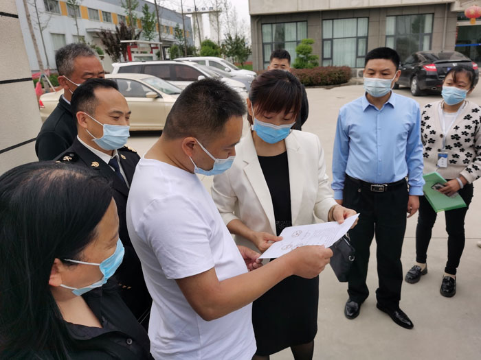 县委常委、副县长于茜带队走访进出口企业